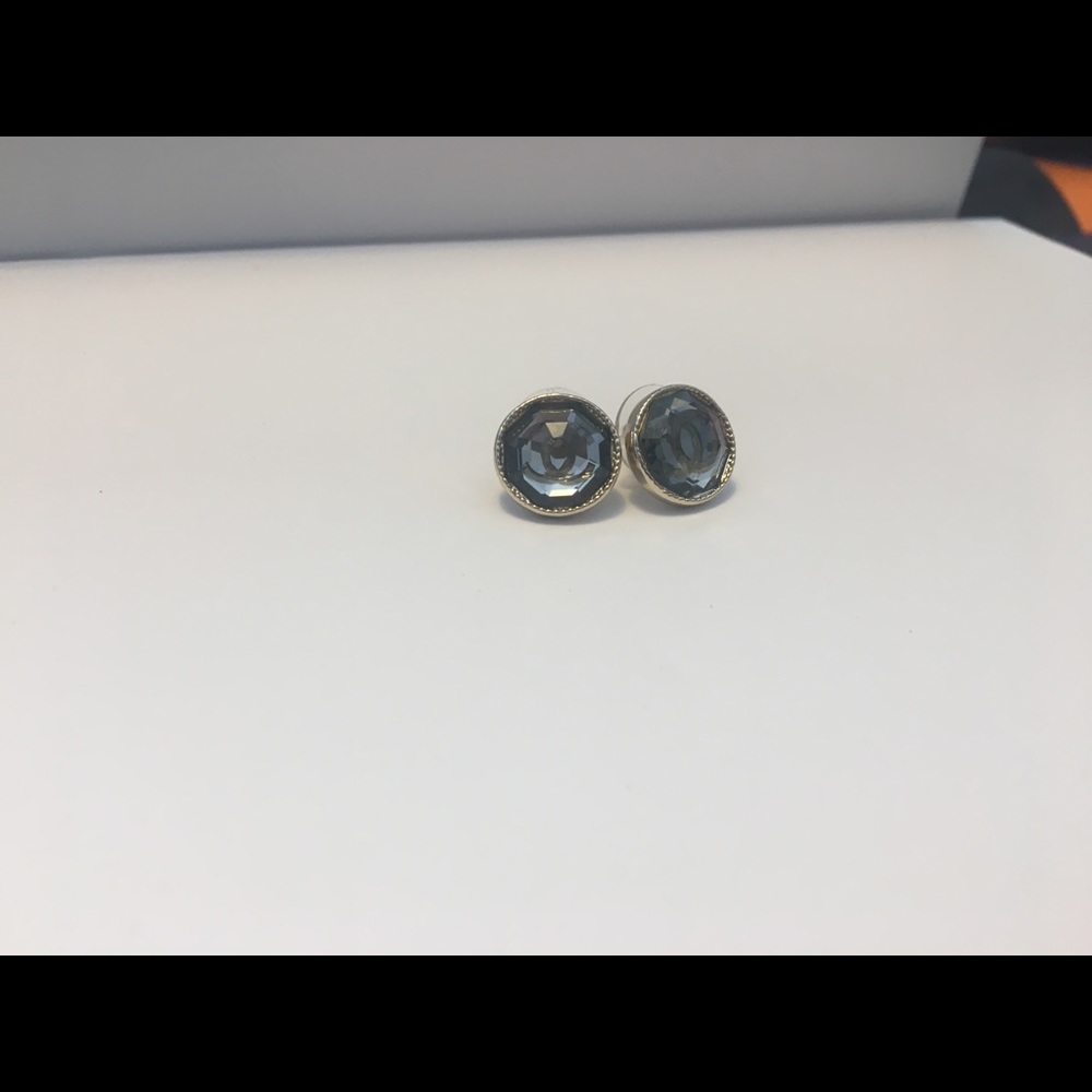 Vintage Chanel earrings *OPEN TO OFFERS*